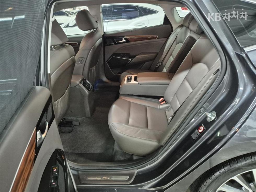 2016 - kia k7