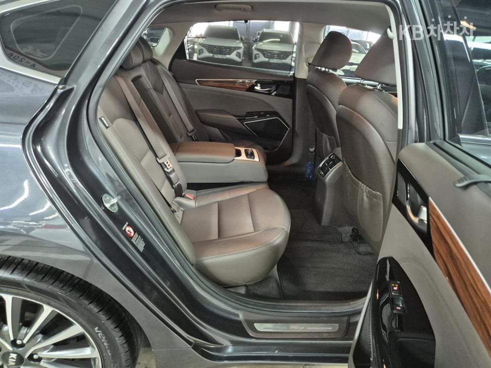 2016 - kia k7