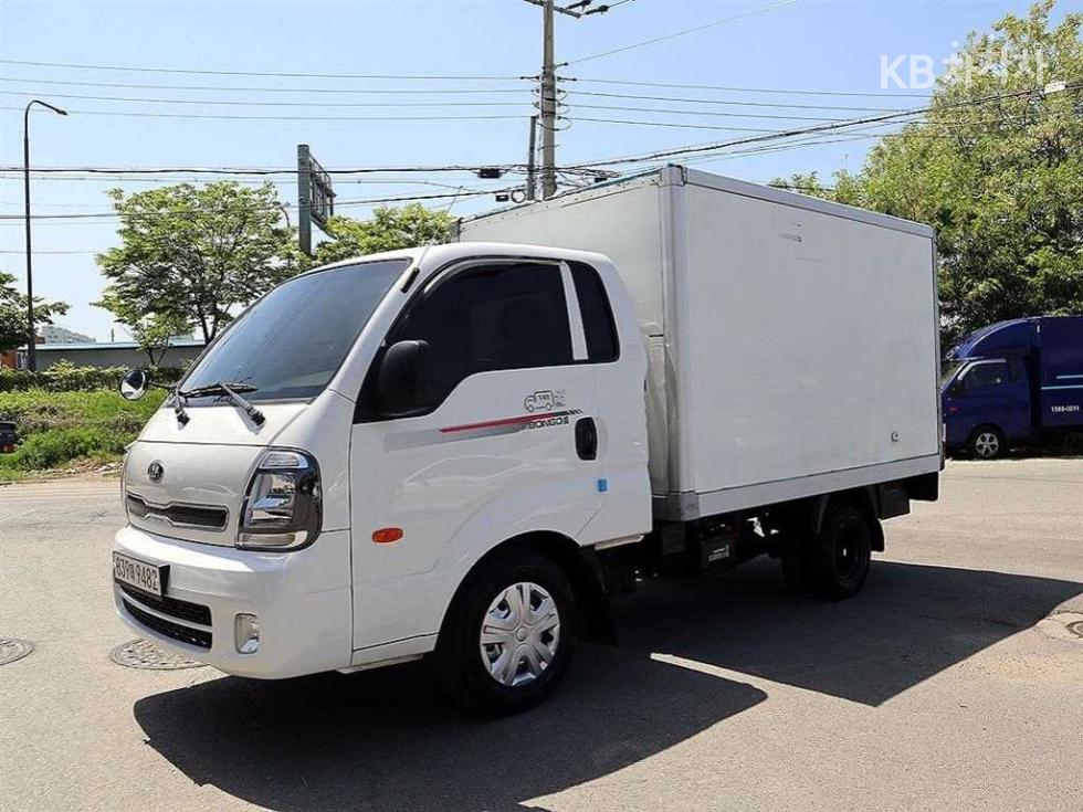 2021 - kia bongo iii