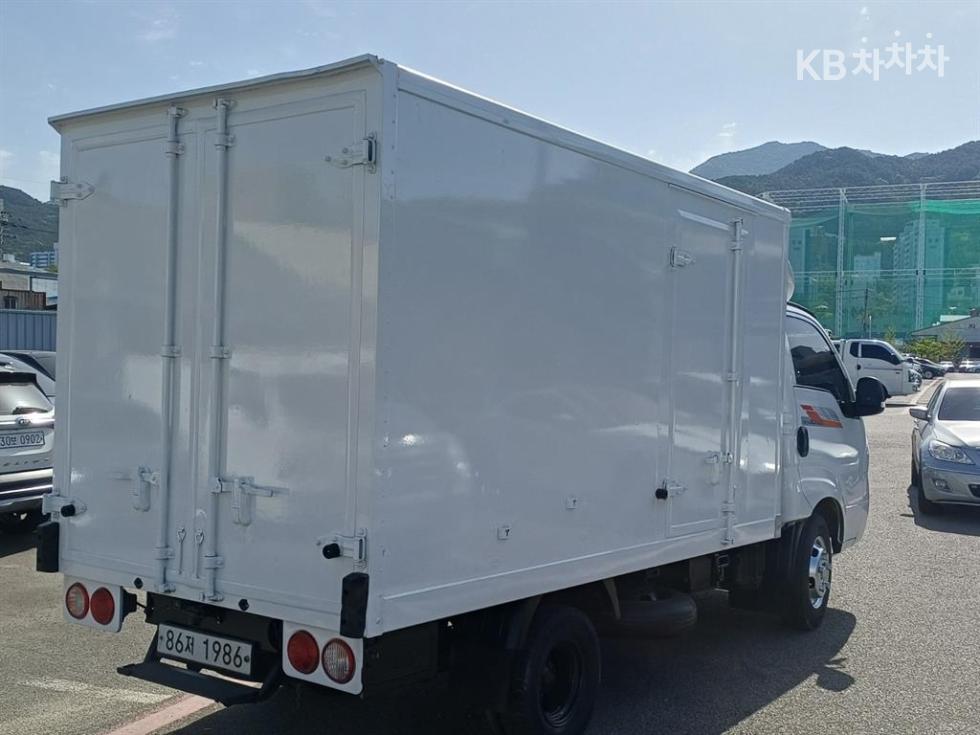 2019 - kia bongo iii