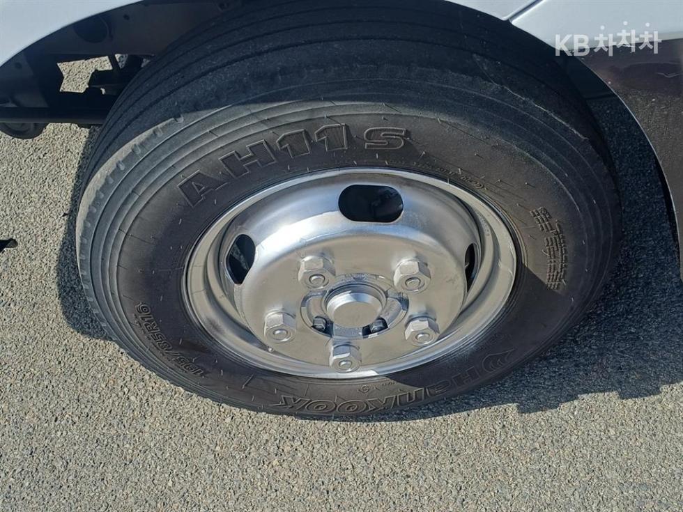 2019 - kia bongo iii