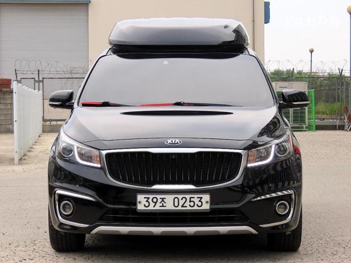 Kia Carnival 3.3 Gasoline High Limousine President