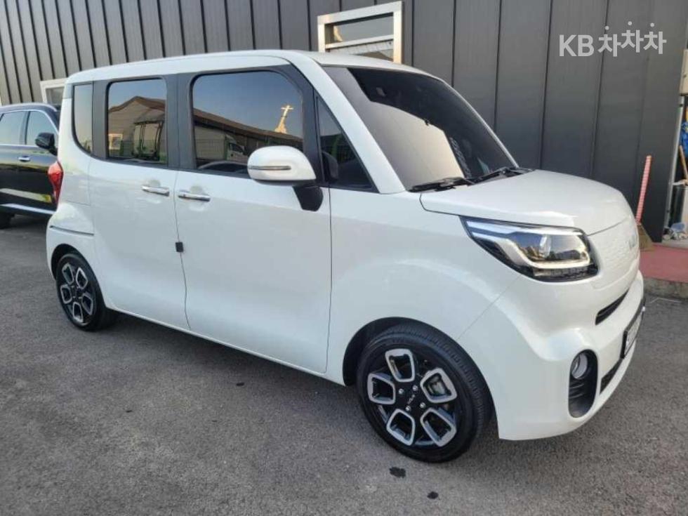 2022 - kia ray
