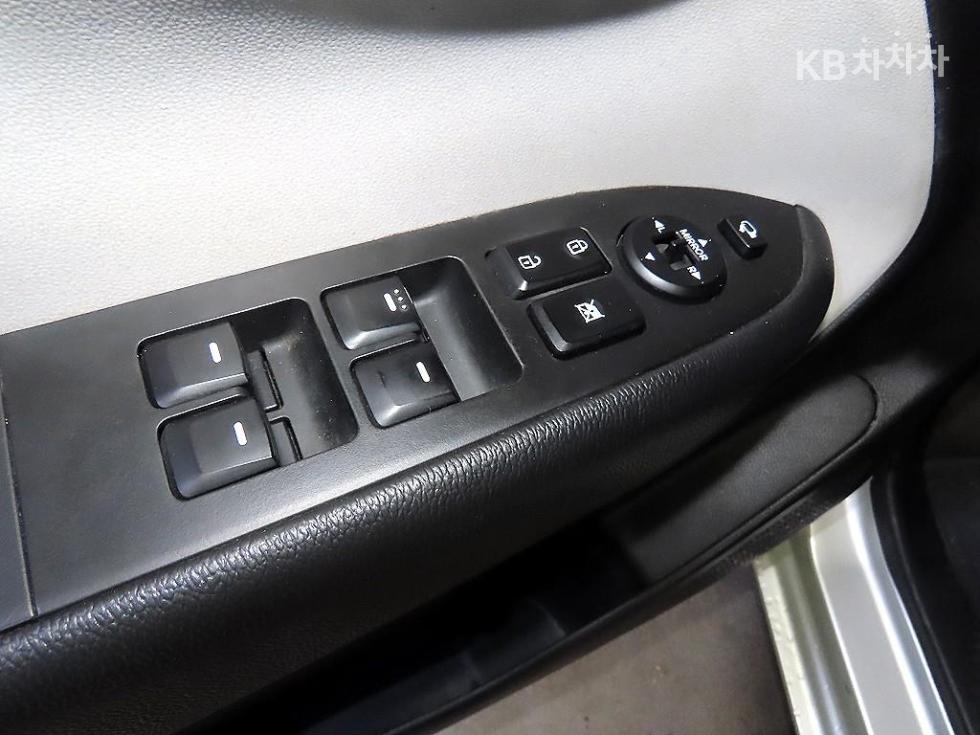 2014 - kia ray-ban