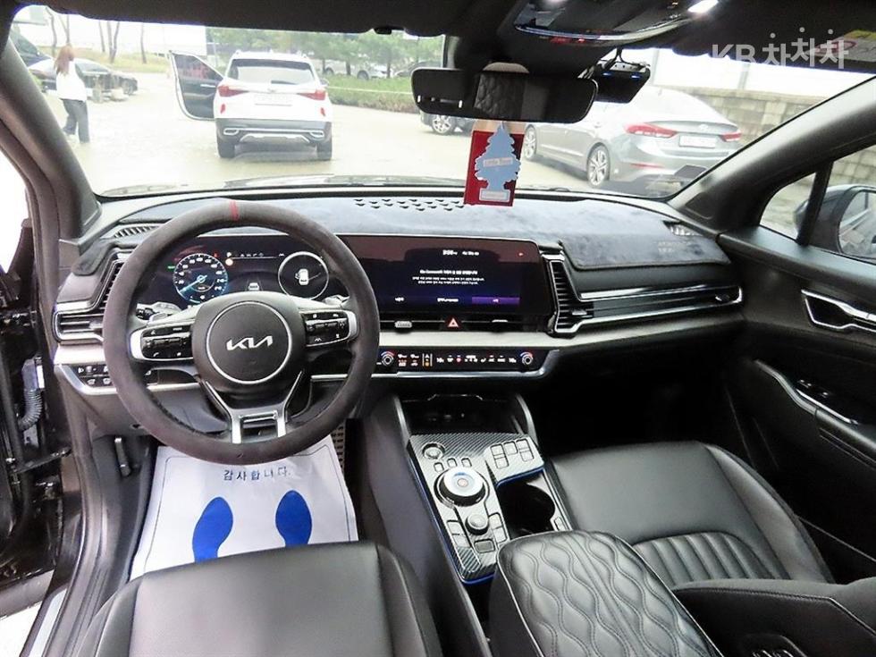 2024 - kia sportage