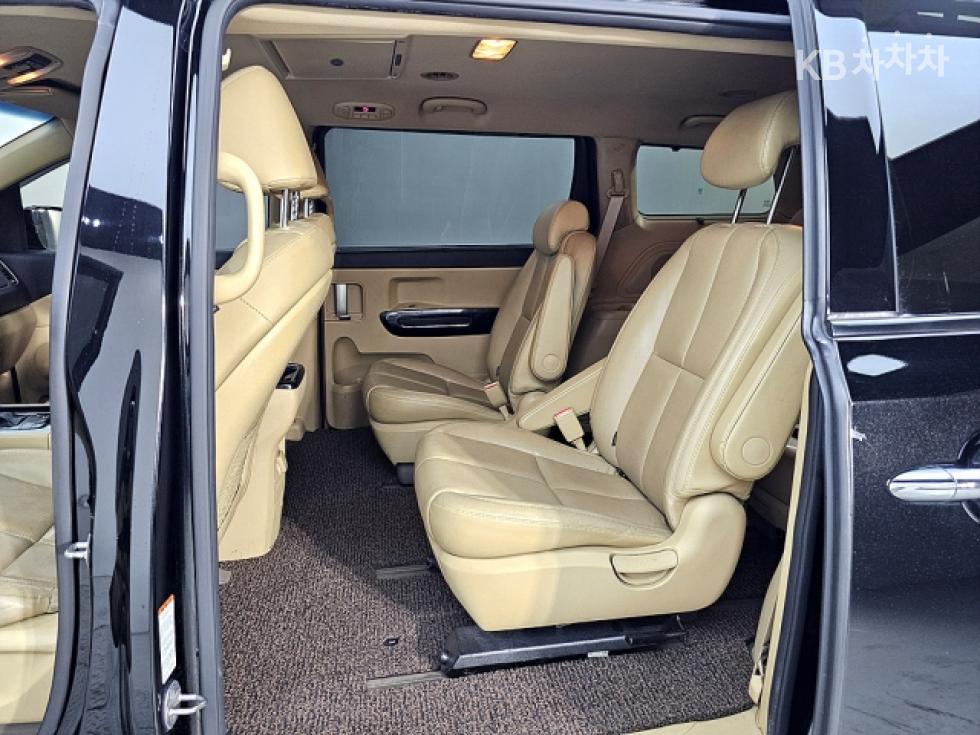 2016 - kia carnival