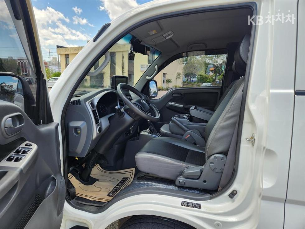 2020 - kia bongo iii