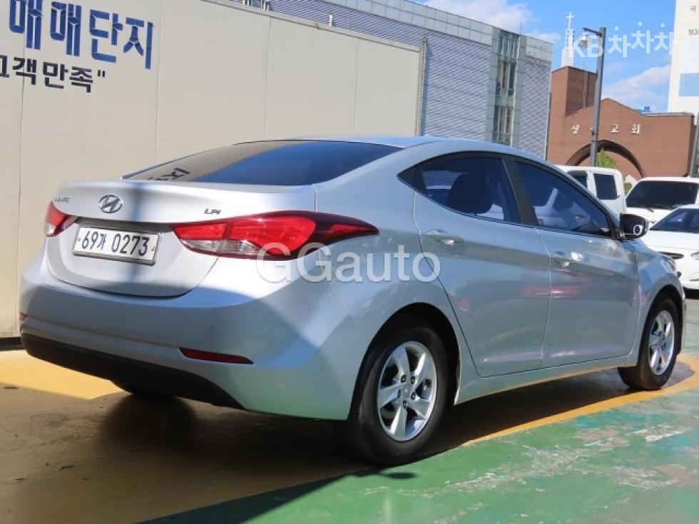 Hyundai Avante — miniaturë 3