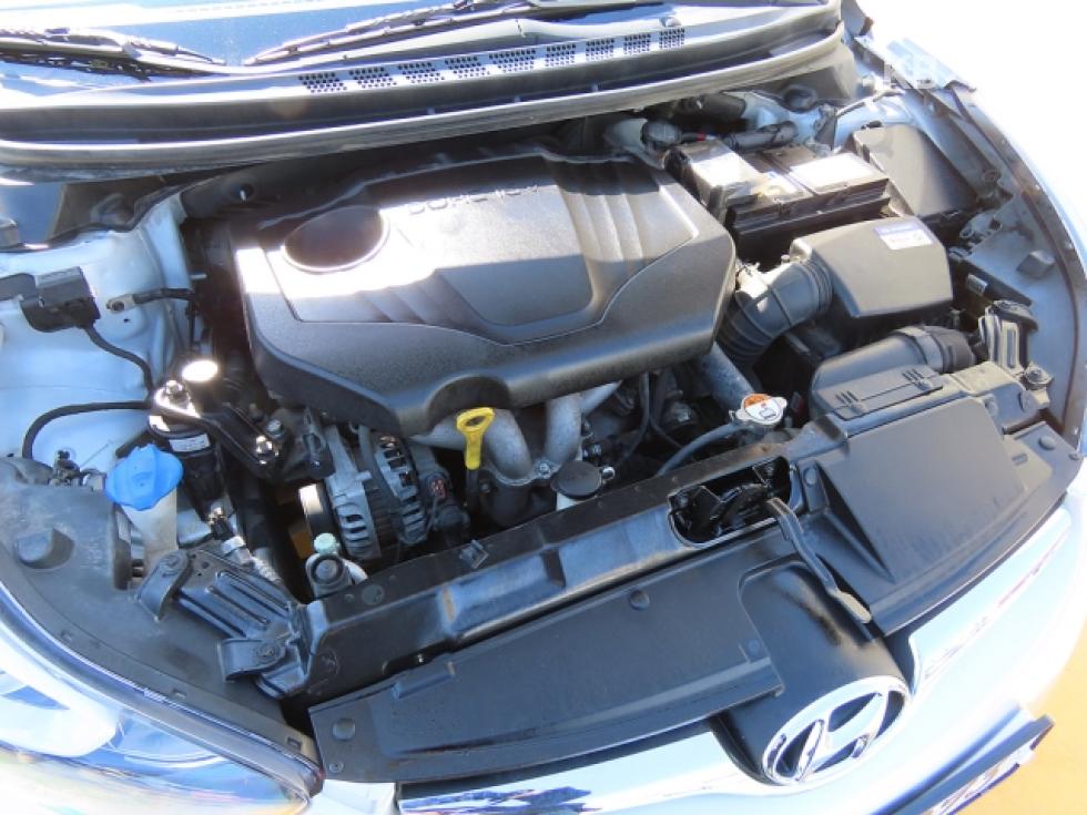 Hyundai Avante — miniaturë 16