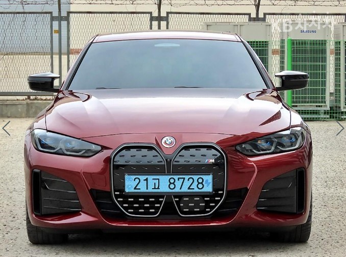 2023 bmw i4
