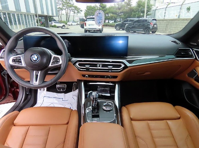 2023 - bmw i4