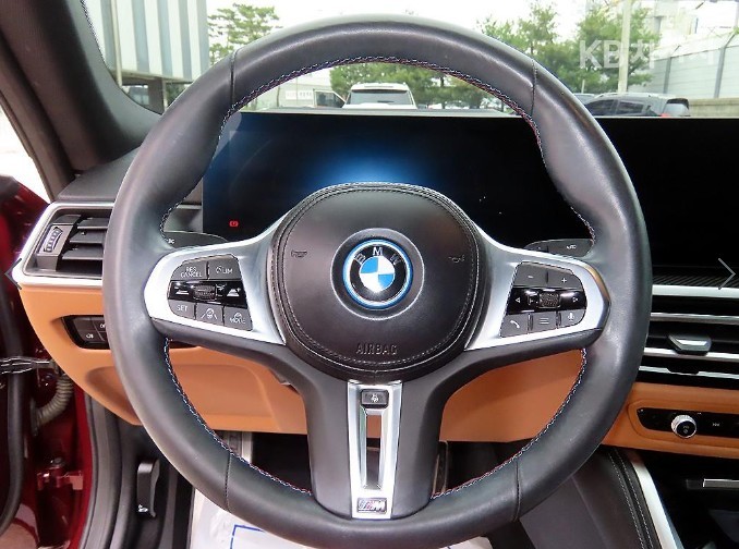 2023 - bmw i4