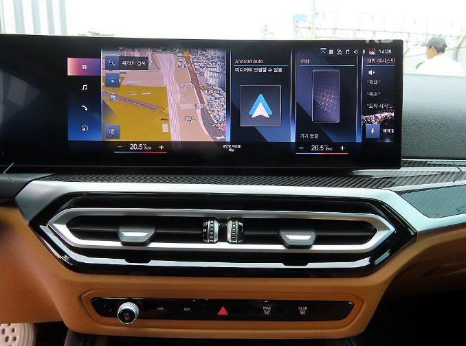 2023 - bmw i4