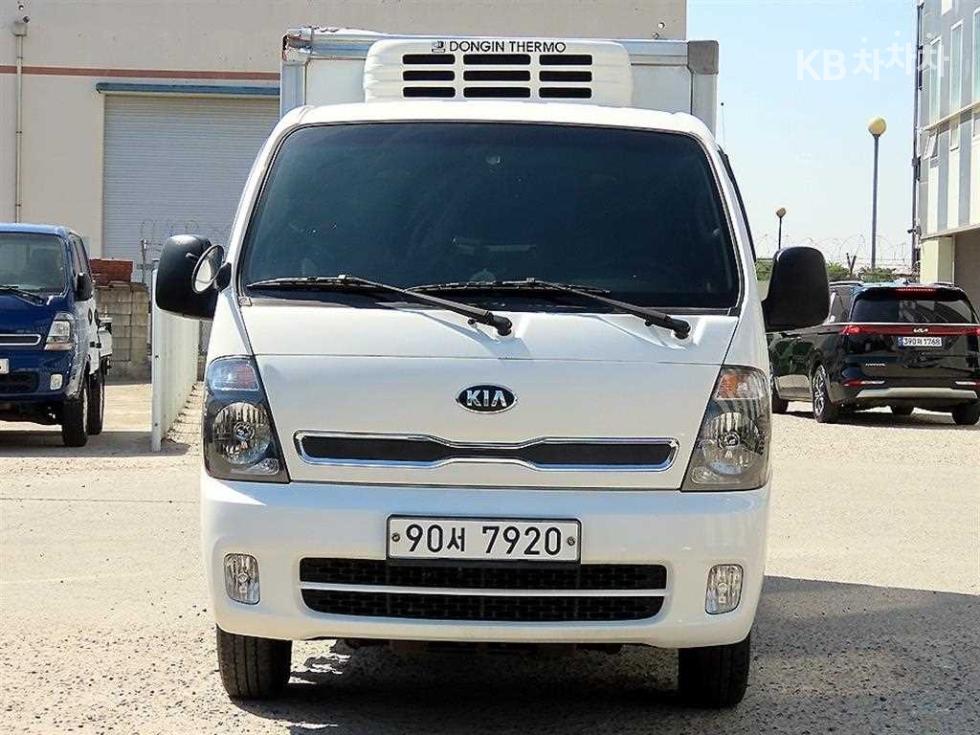 2015 - kia bongo iii