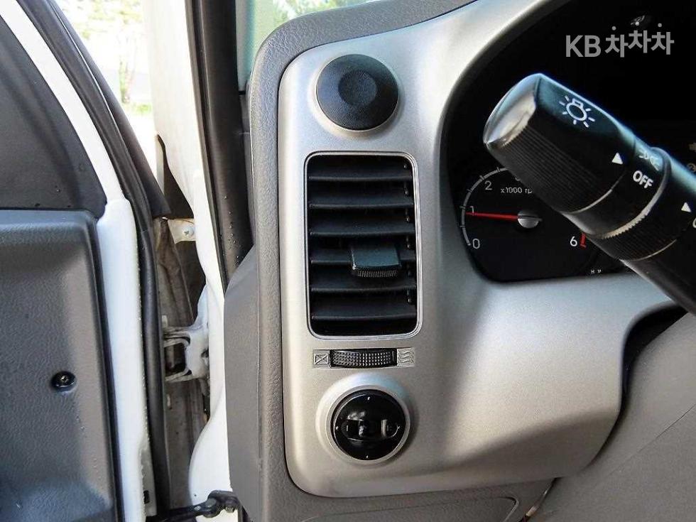2015 - kia bongo iii
