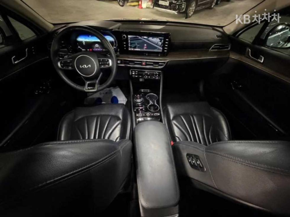 2022 - kia k5