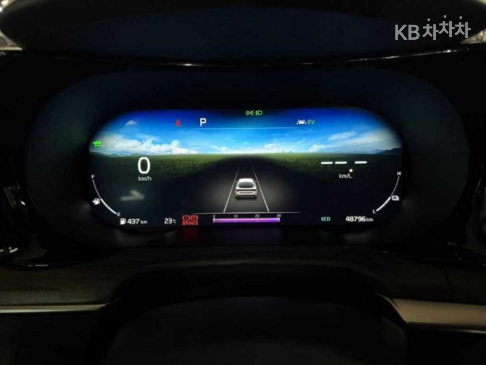 2022 - kia k5