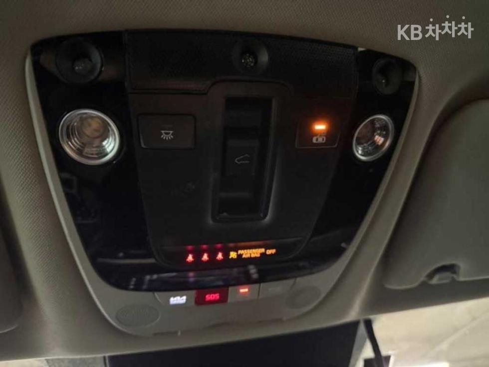 2022 - kia k5