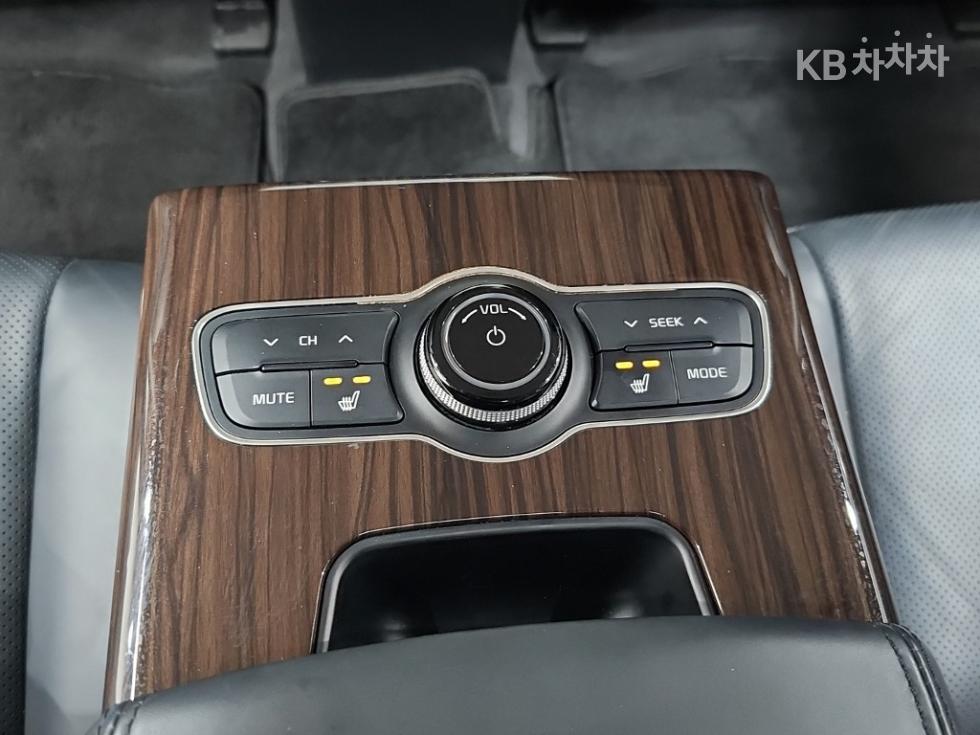 2016 - kia k7
