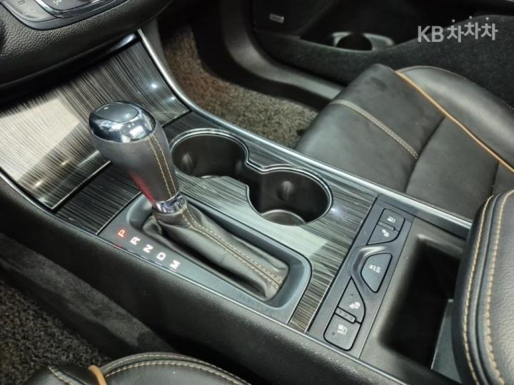Chevrolet Impala 2.5 LTZ 9