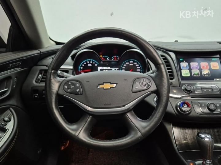 Chevrolet Impala 2.5 LTZ 10