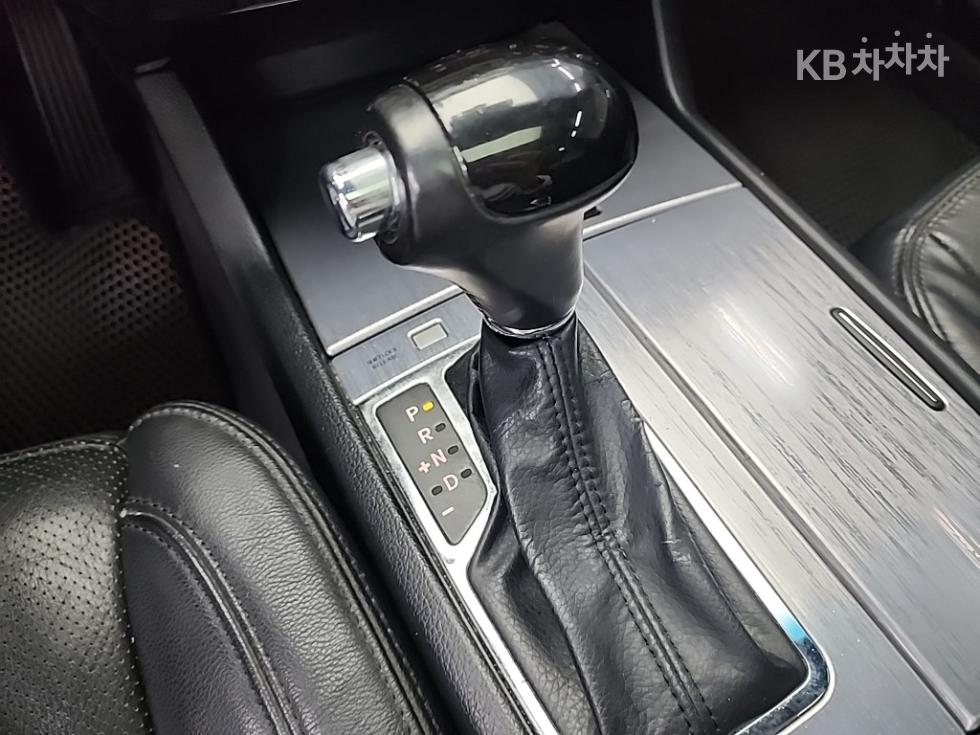 2010 - kia k7