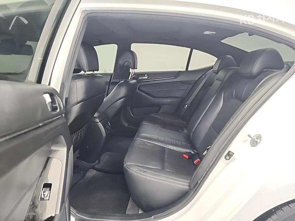2010 - kia k7