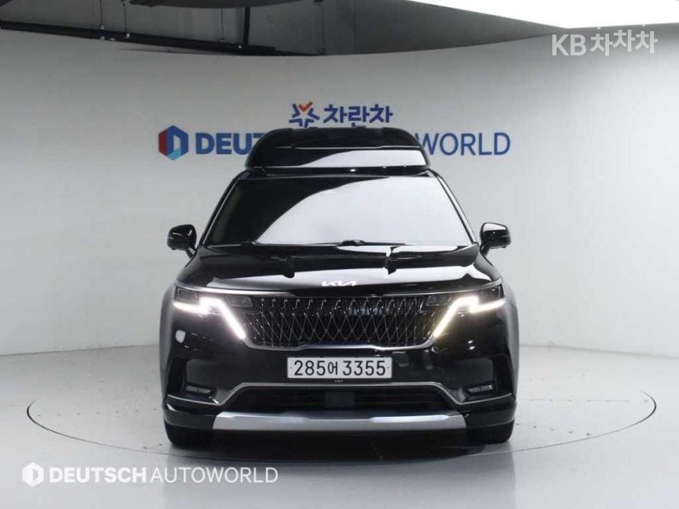 2023 - kia carnival