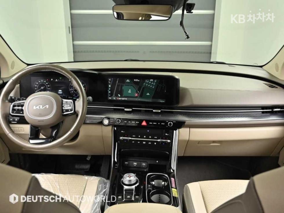 2023 - kia carnival