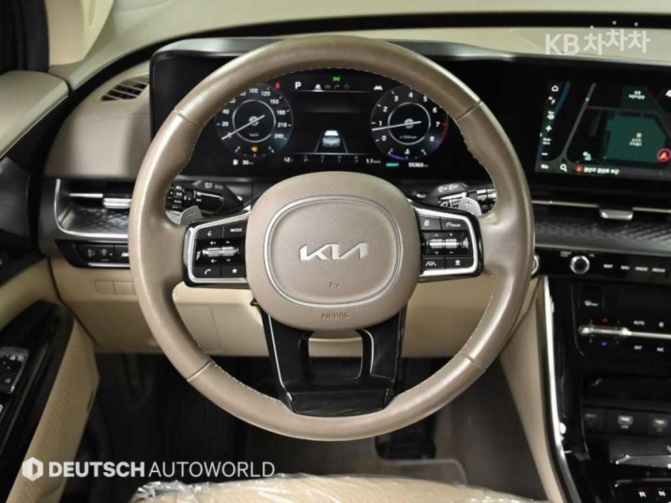 2023 - kia carnival