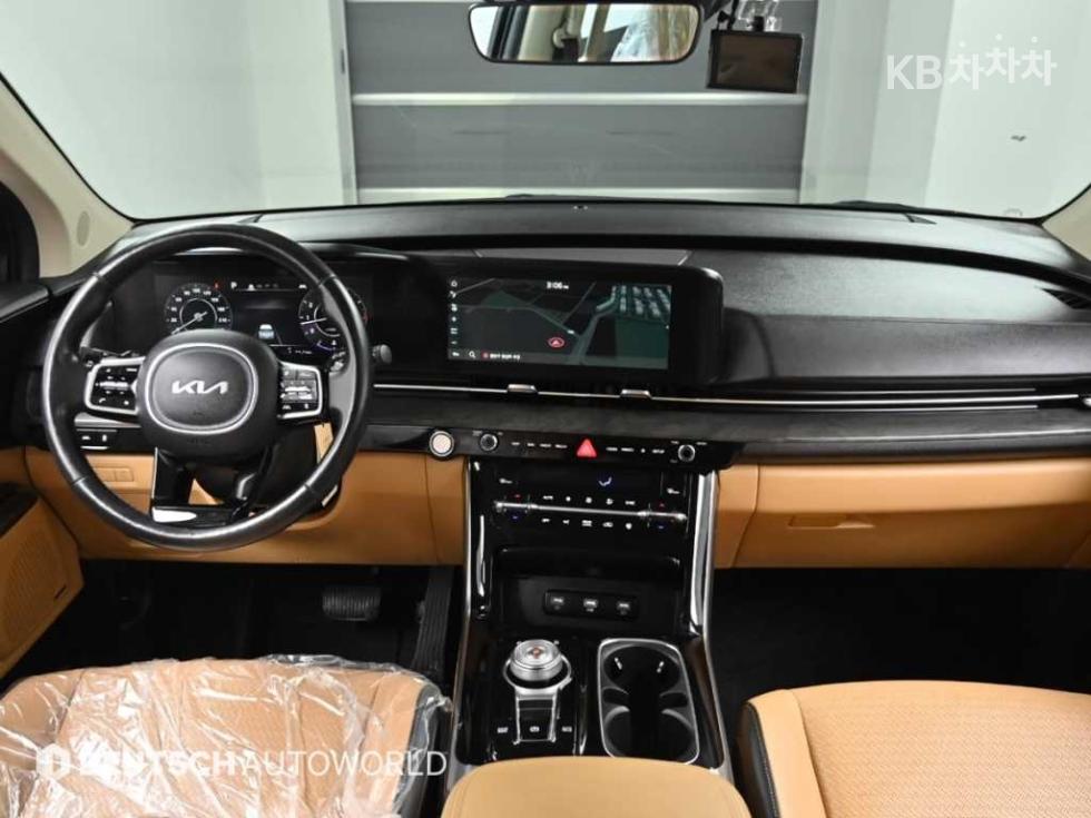 2023 - kia carnival