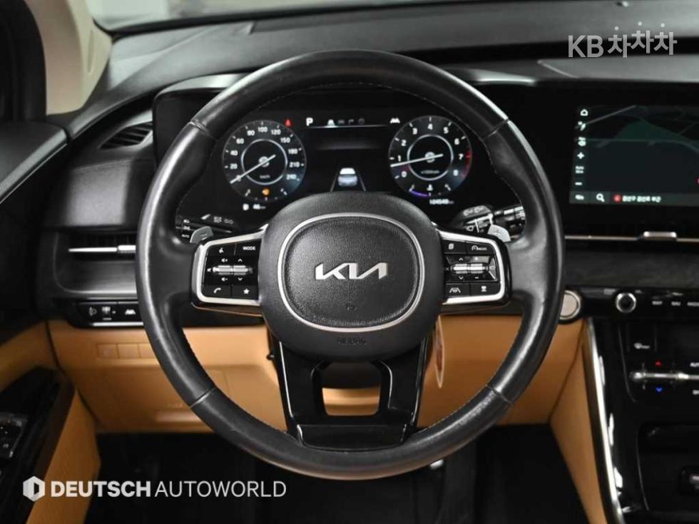 2023 - kia carnival