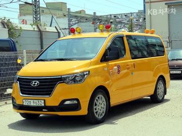 Hyundai Starex LPi 어린이버스 15인승 — foto 1