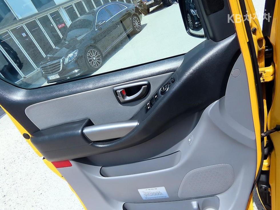 Hyundai Starex — miniaturë 12