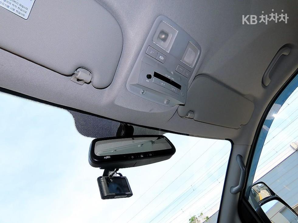 Hyundai Starex — miniaturë 16