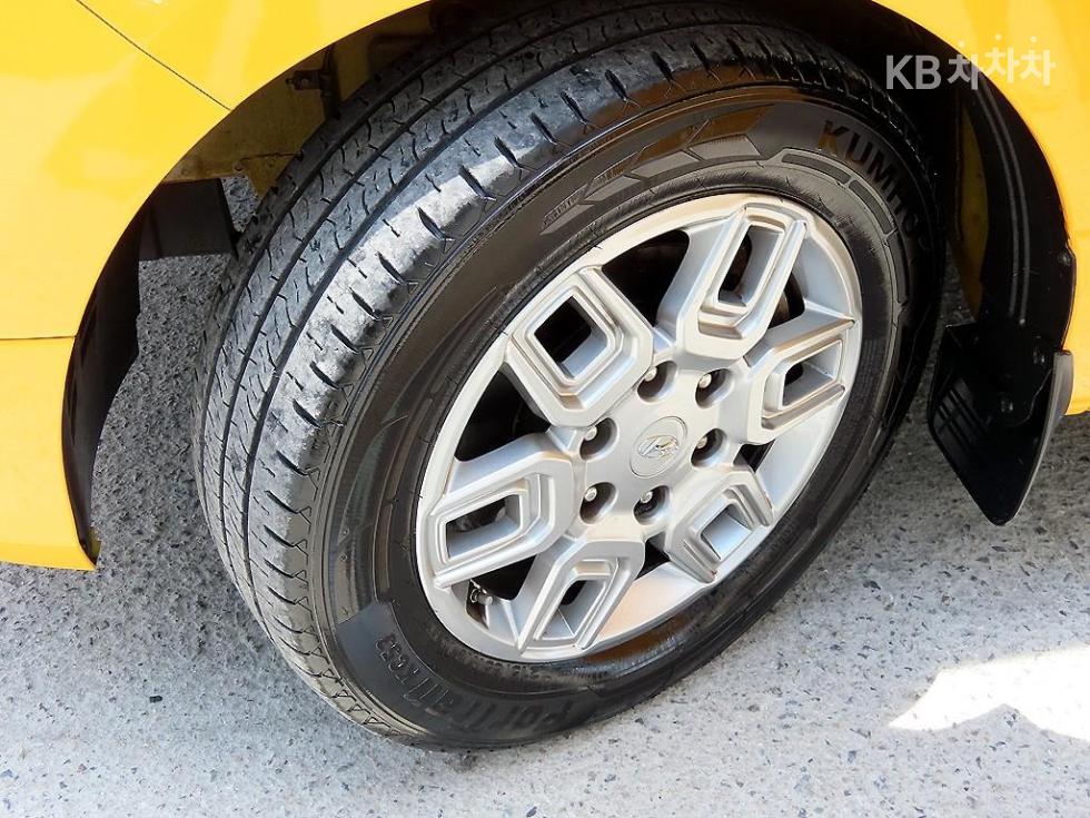 Hyundai Starex — miniaturë 20