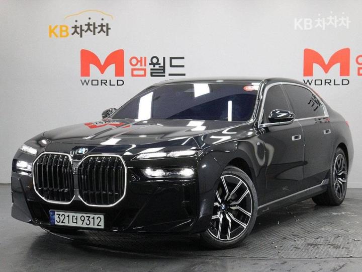 BMW 7er 740i xDrive M Sport — foto 1