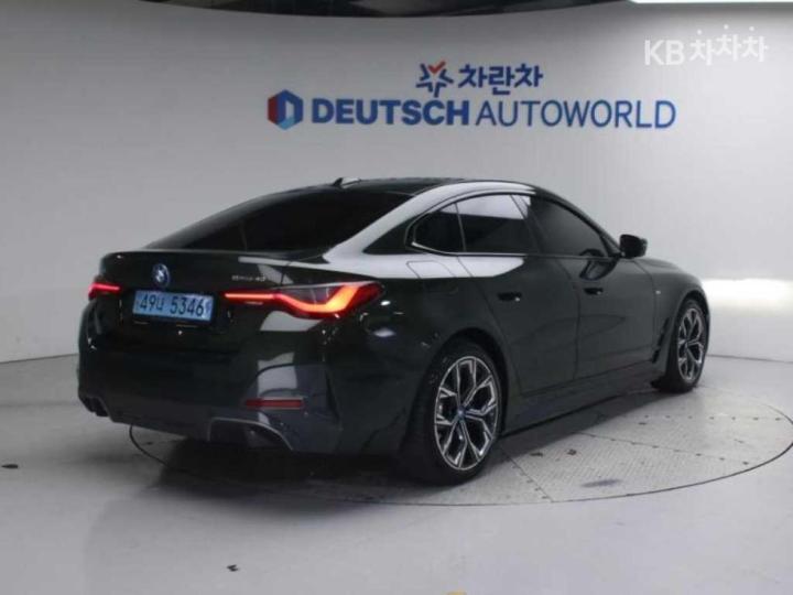 BMW i4 eDrive40 M Sport 3