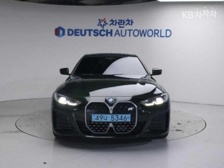 BMW i4 eDrive40 M Sport 4