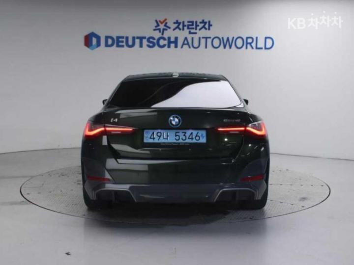 BMW i4 eDrive40 M Sport 5