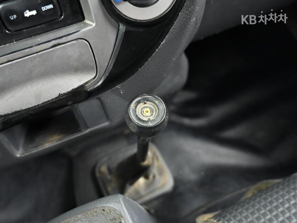 2008 - kia bongo iii
