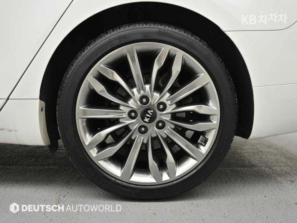 2020 - kia k7