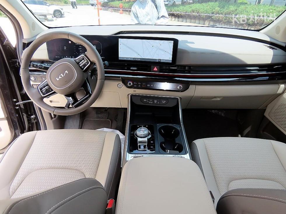 2024 - kia carnival