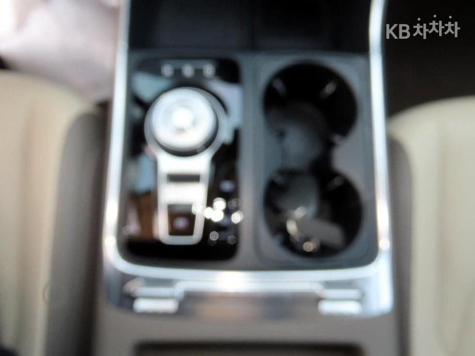 2024 - kia carnival