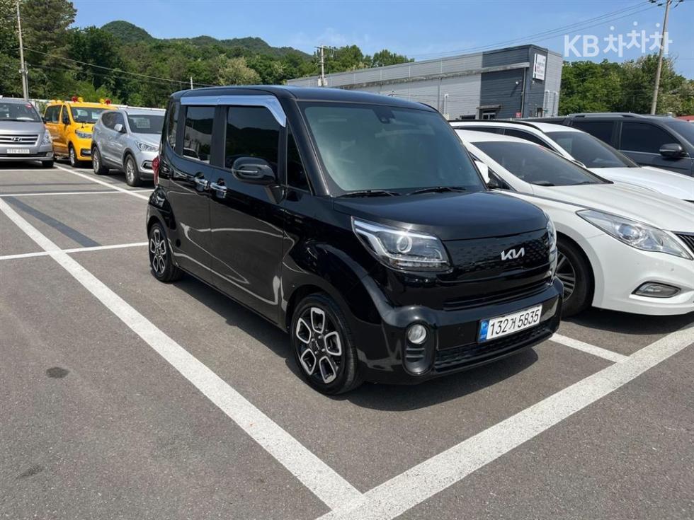 2022 - kia ray