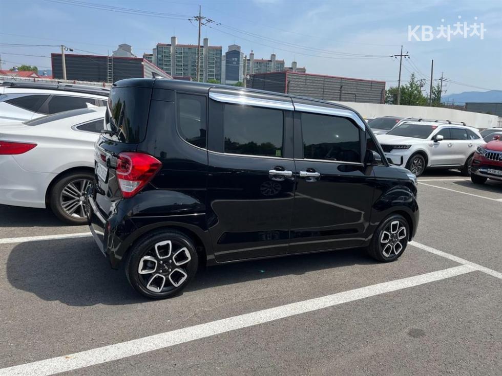 2022 - kia ray