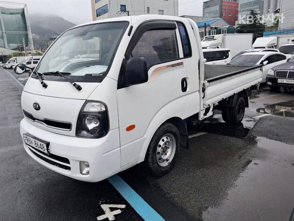 2013 - kia bongo iii