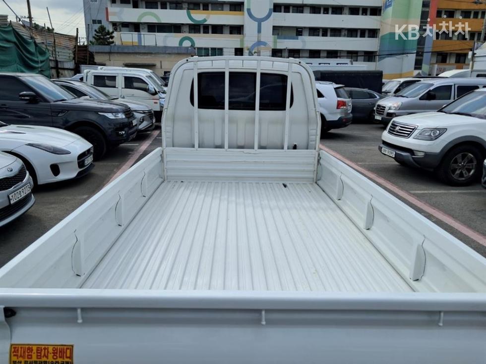 2015 - kia bongo iii