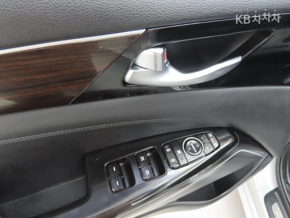 2018 - kia k7