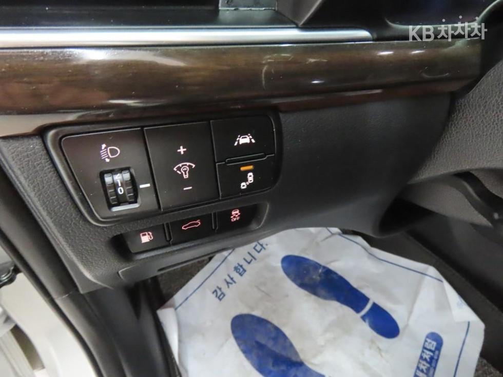 2018 - kia k7